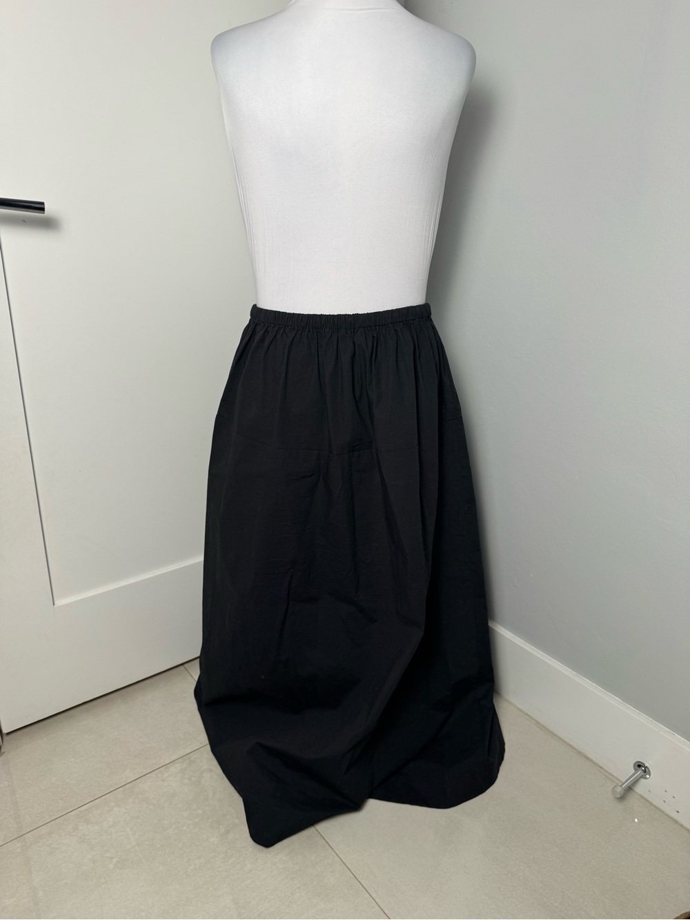 Tularosa Amy Midi Skirt/ Size Medium - Picture 4 of 8
